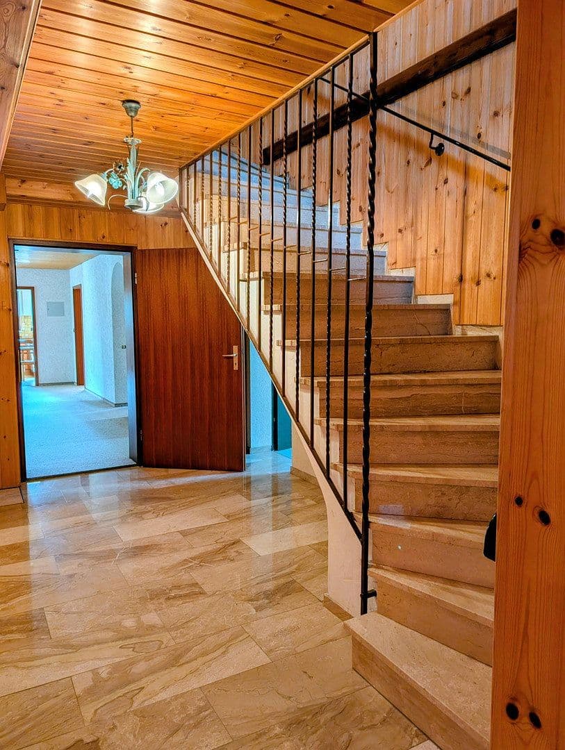 Prenájom domu 250 m², pozemok 1.275 m², Geißbühl 8, Bad Überkingen, Bádensko-Wurttembersko Prenájom domu 250 m², pozemok 1.275 m², Geißbühl 8, Bad Überkingen, Bádensko-Wurttembersko