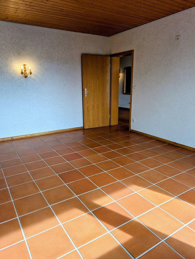 Prenájom domu 250 m², pozemok 1.275 m², Geißbühl 8, Bad Überkingen, Bádensko-Wurttembersko Prenájom domu 250 m², pozemok 1.275 m², Geißbühl 8, Bad Überkingen, Bádensko-Wurttembersko