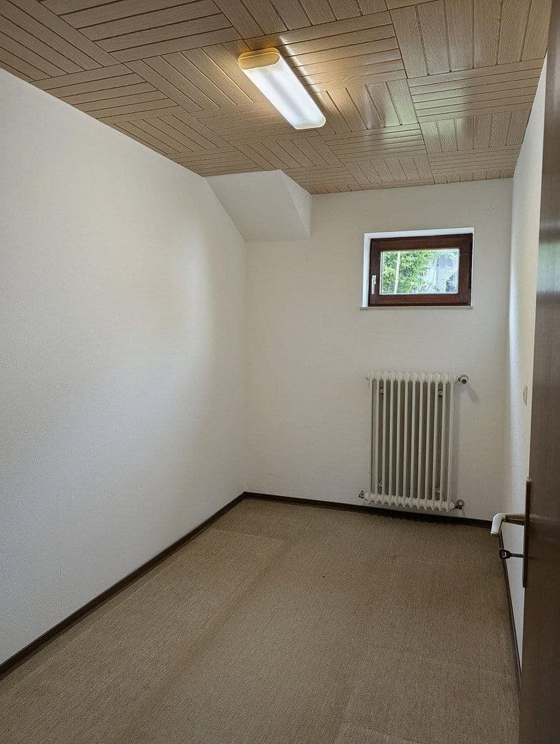 Prenájom domu 250 m², pozemok 1.275 m², Geißbühl 8, Bad Überkingen, Bádensko-Wurttembersko Prenájom domu 250 m², pozemok 1.275 m², Geißbühl 8, Bad Überkingen, Bádensko-Wurttembersko