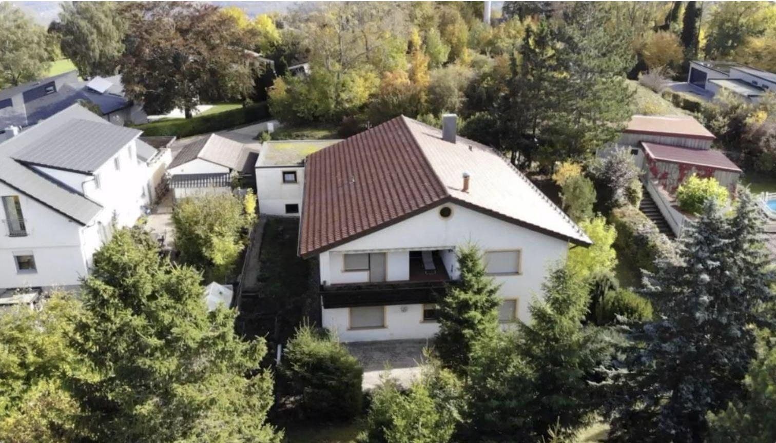 Prenájom domu 250 m², pozemok 1.275 m², Geißbühl 8, Bad Überkingen, Bádensko-Wurttembersko Prenájom domu 250 m², pozemok 1.275 m², Geißbühl 8, Bad Überkingen, Bádensko-Wurttembersko