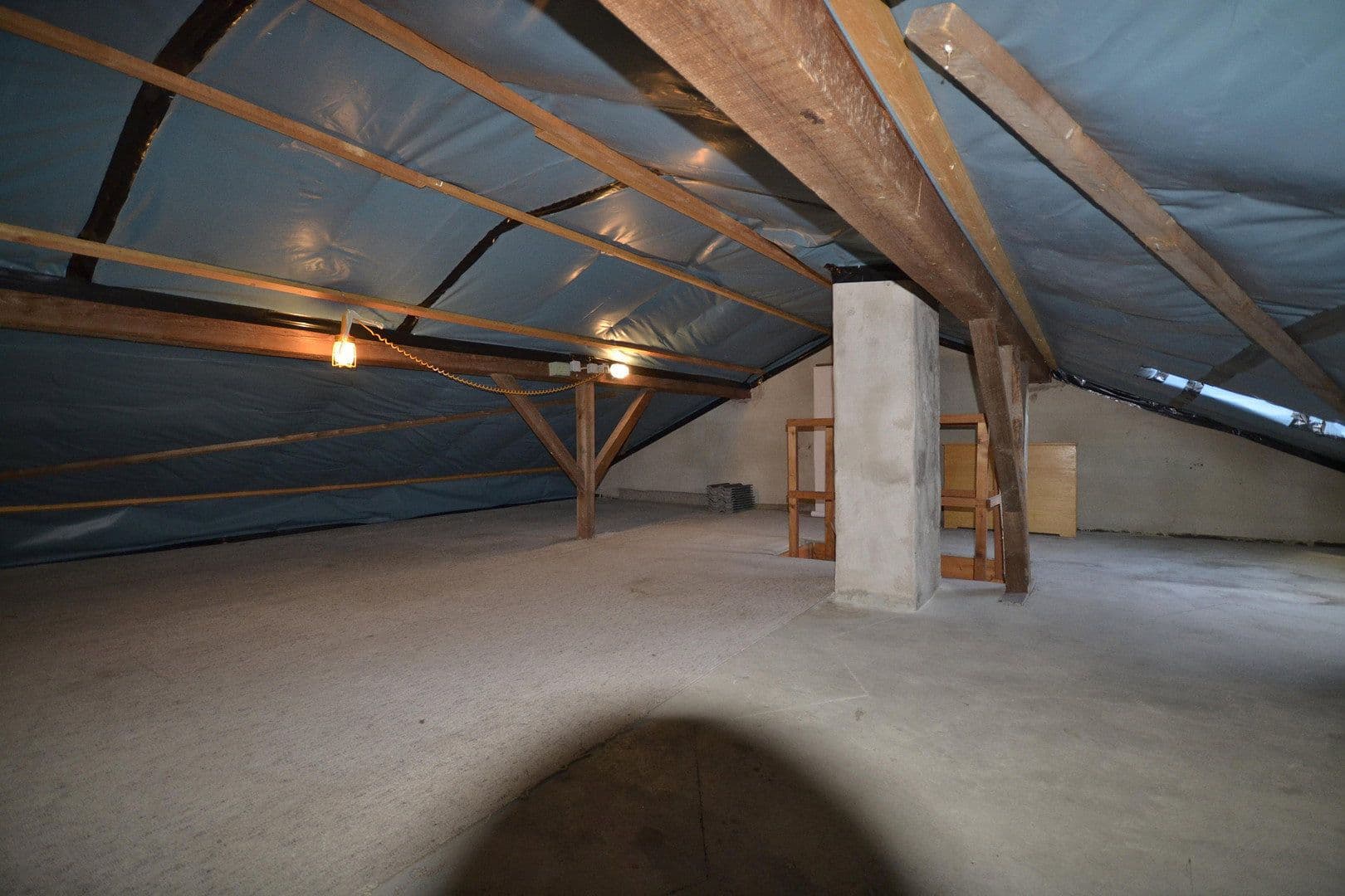 Predaj domu 110 m², pozemok 254 m², Leverkusen, Severné Porýnie - Westfálsko Predaj domu 110 m², pozemok 254 m², Leverkusen, Severné Porýnie - Westfálsko