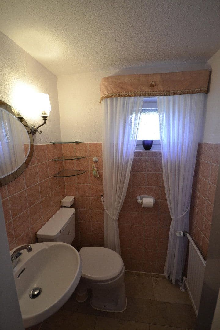 Predaj domu 110 m², pozemok 254 m², Leverkusen, Severné Porýnie - Westfálsko Predaj domu 110 m², pozemok 254 m², Leverkusen, Severné Porýnie - Westfálsko