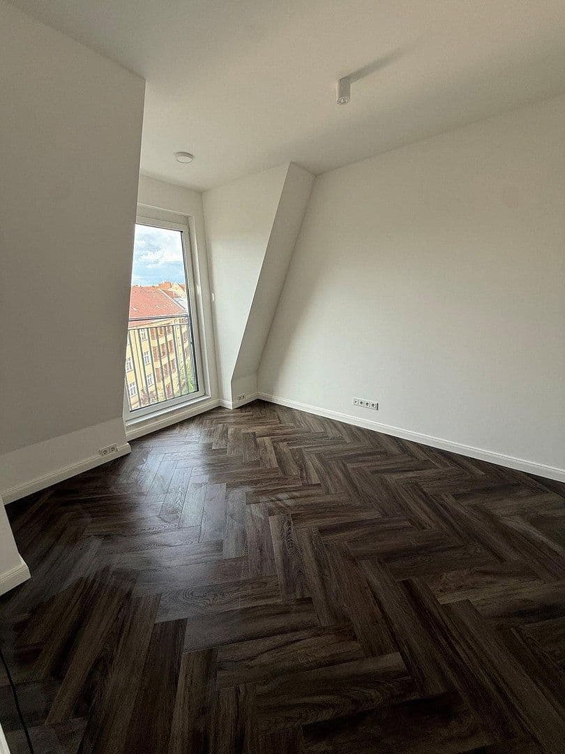 Prenájom bytu 3-izbový 108 m², Külzer Straße 2, Berlin, Berlín Prenájom bytu 3-izbový 108 m², Külzer Straße 2, Berlin, Berlín