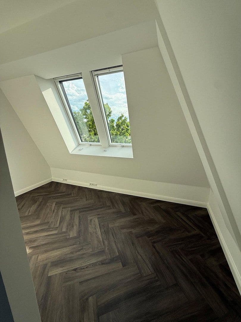 Prenájom bytu 3-izbový 108 m², Külzer Straße 2, Berlin, Berlín Prenájom bytu 3-izbový 108 m², Külzer Straße 2, Berlin, Berlín