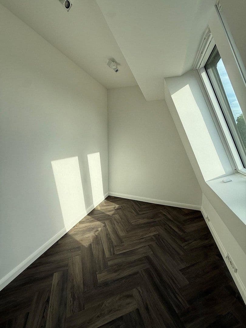 Prenájom bytu 3-izbový 108 m², Külzer Straße 2, Berlin, Berlín Prenájom bytu 3-izbový 108 m², Külzer Straße 2, Berlin, Berlín
