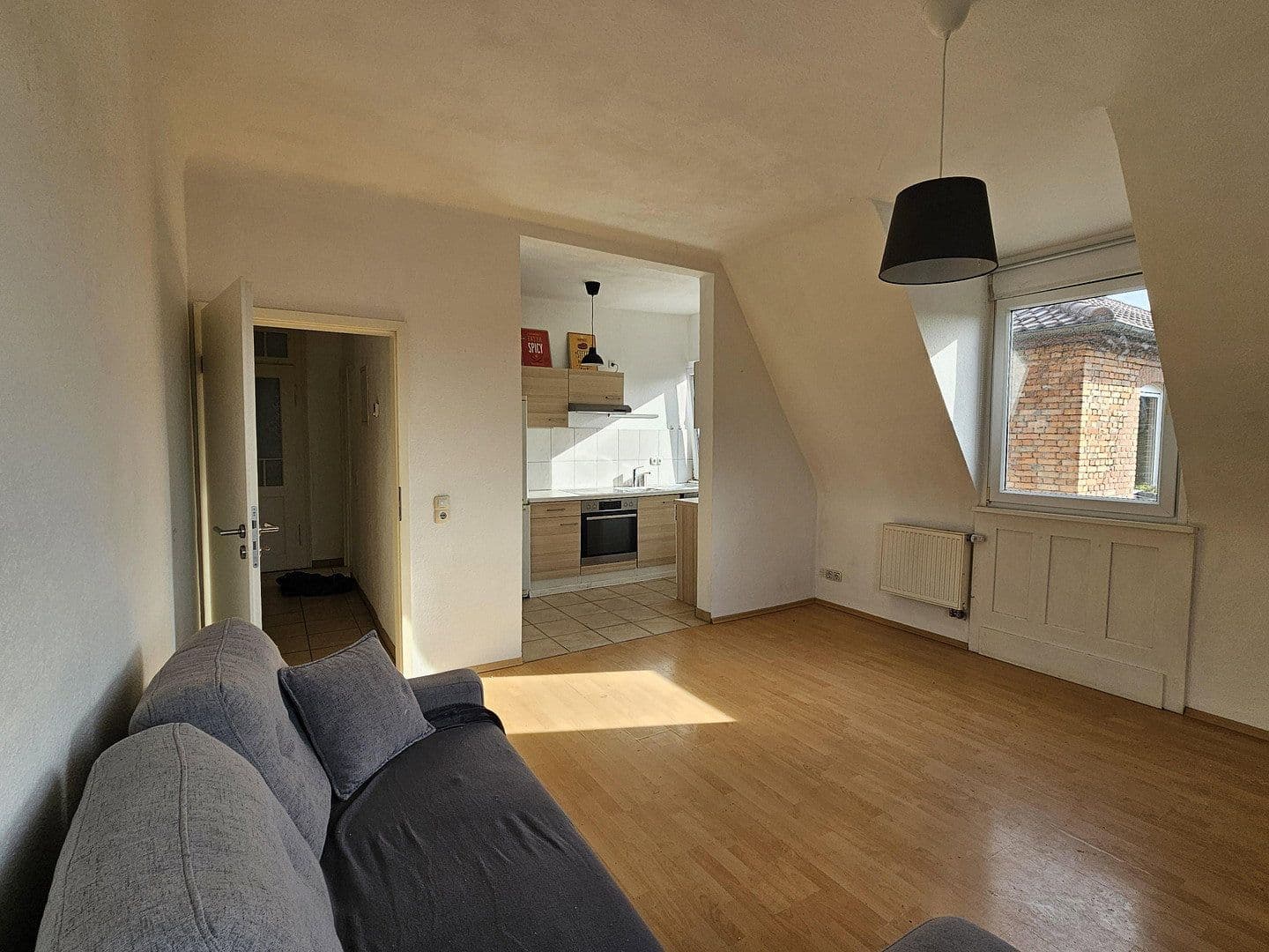 Prenájom bytu 2-izbový 61 m², Stuttgart, Bádensko-Wurttembersko Prenájom bytu 2-izbový 61 m², Stuttgart, Bádensko-Wurttembersko