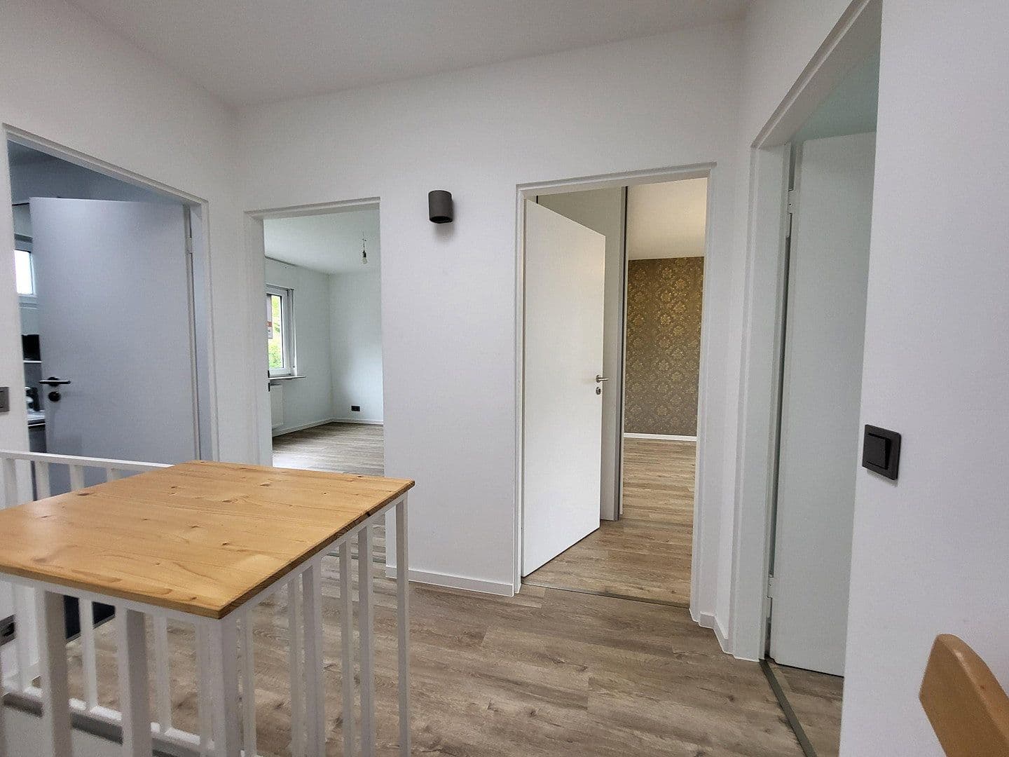 Predaj domu 170 m², pozemok 240 m², Schwalbach am Taunus, Hesensko Predaj domu 170 m², pozemok 240 m², Schwalbach am Taunus, Hesensko
