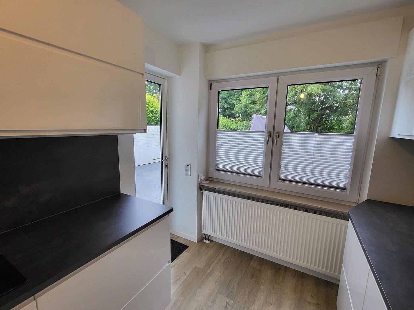 Predaj domu 170 m², pozemok 240 m², Schwalbach am Taunus, Hesensko Predaj domu 170 m², pozemok 240 m², Schwalbach am Taunus, Hesensko