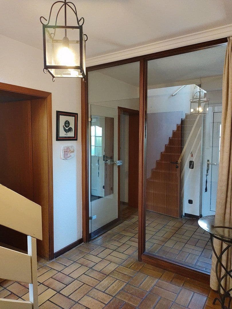 Predaj domu 222 m², pozemok 463 m², Im Apfelgarten 17, Bonn, Severné Porýnie - Westfálsko Predaj domu 222 m², pozemok 463 m², Im Apfelgarten 17, Bonn, Severné Porýnie - Westfálsko