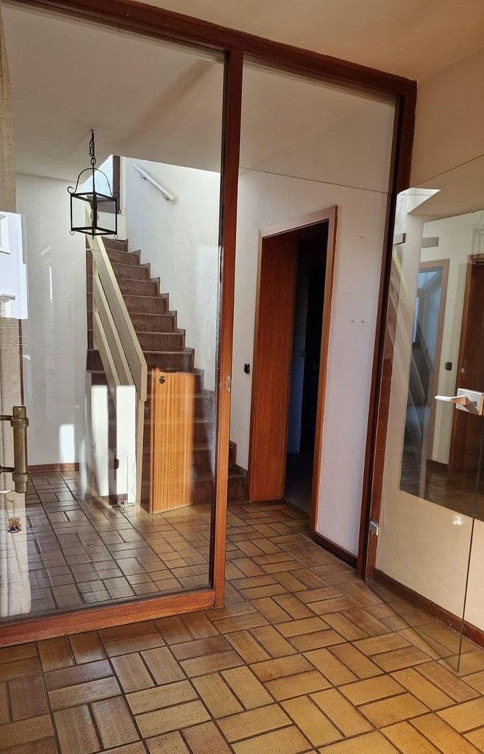 Predaj domu 222 m², pozemok 463 m², Im Apfelgarten 17, Bonn, Severné Porýnie - Westfálsko Predaj domu 222 m², pozemok 463 m², Im Apfelgarten 17, Bonn, Severné Porýnie - Westfálsko