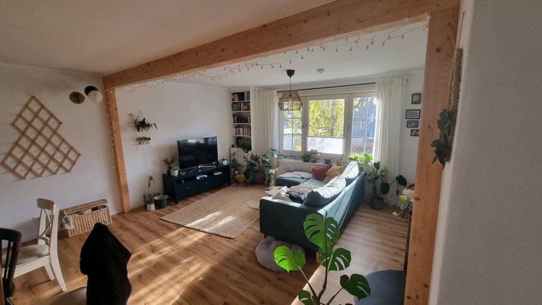 Predaj domu 221 m², pozemok 680 m², Marburger Straße 29, Netphen, Severné Porýnie - Westfálsko Predaj domu 221 m², pozemok 680 m², Marburger Straße 29, Netphen, Severné Porýnie - Westfálsko