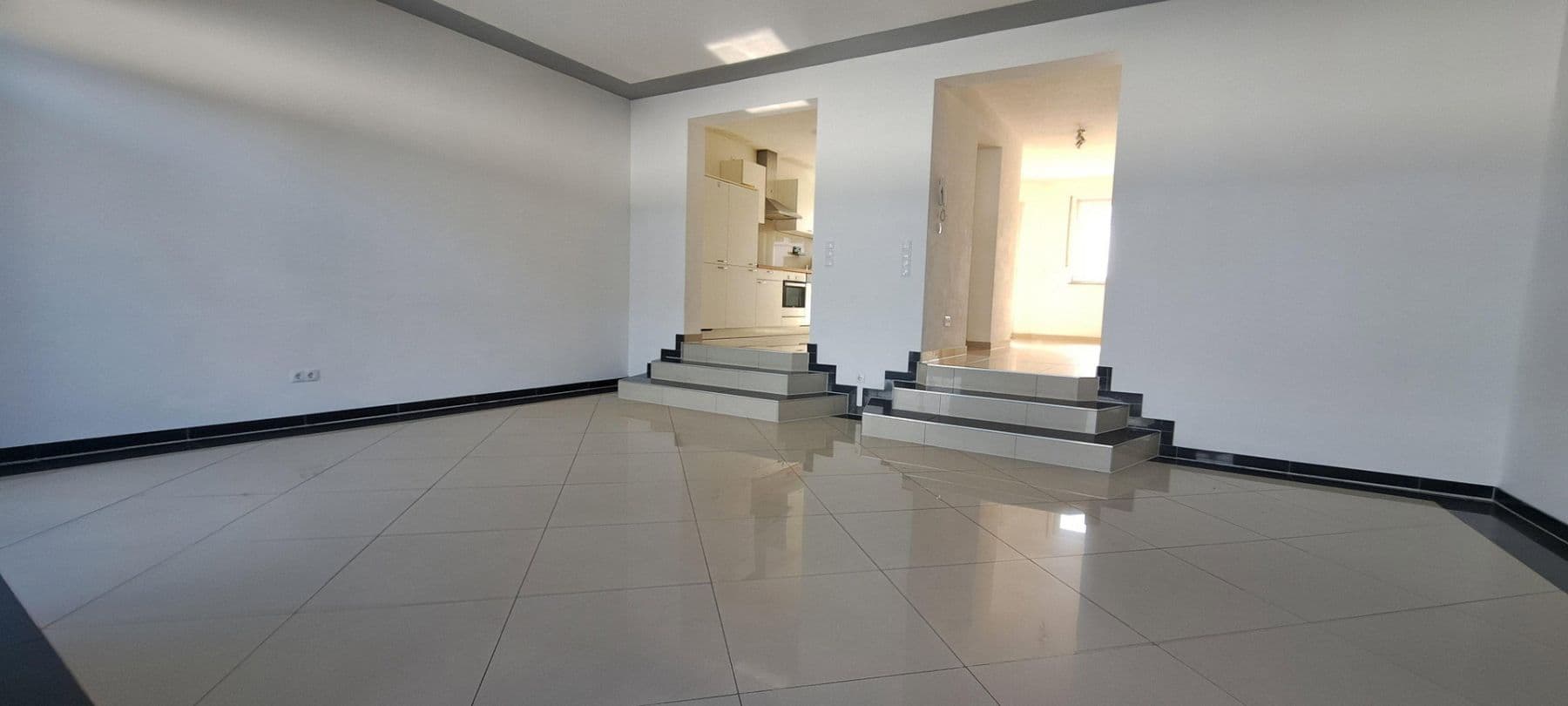 Predaj domu 181 m², pozemok 227 m², Carl-Jacob-Strasse 13, Kaiserslautern-Erfenbach, Porýnie-Falcko Predaj domu 181 m², pozemok 227 m², Carl-Jacob-Strasse 13, Kaiserslautern-Erfenbach, Porýnie-Falcko