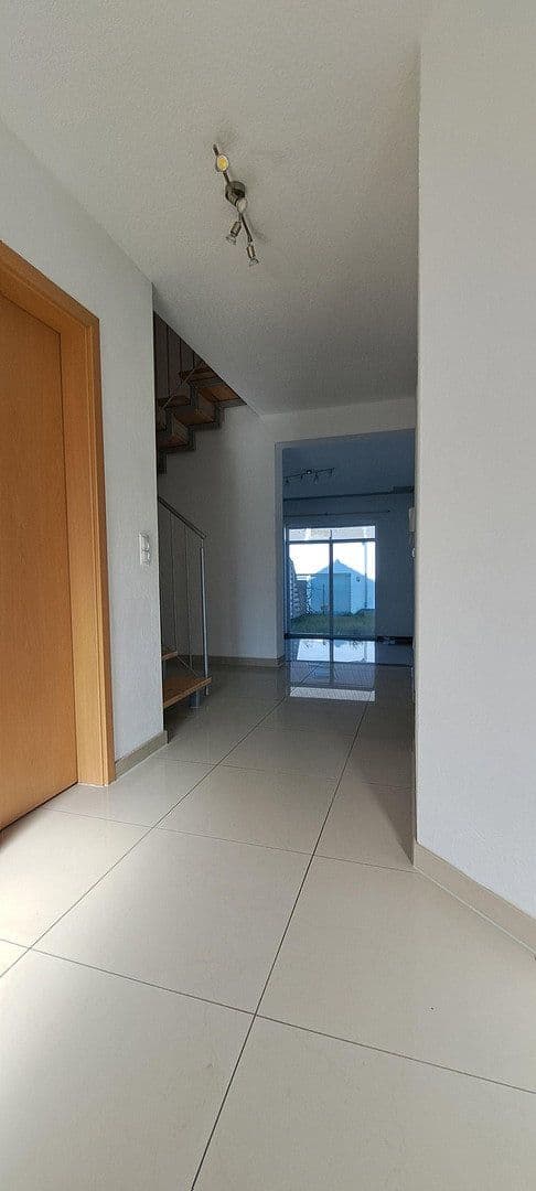 Predaj domu 181 m², pozemok 227 m², Carl-Jacob-Strasse 13, Kaiserslautern-Erfenbach, Porýnie-Falcko Predaj domu 181 m², pozemok 227 m², Carl-Jacob-Strasse 13, Kaiserslautern-Erfenbach, Porýnie-Falcko