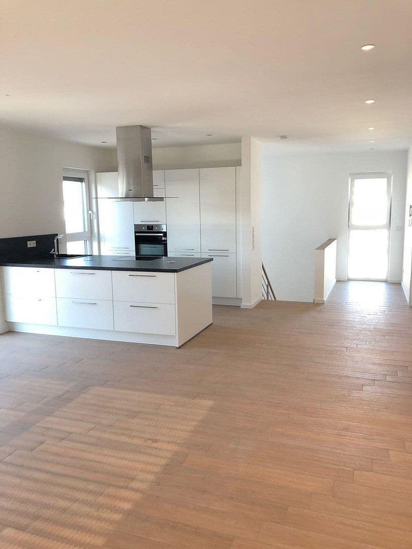 Predaj bytu 6-izbový 108 m², Wolfsburg, Dolné Sasko Predaj bytu 6-izbový 108 m², Wolfsburg, Dolné Sasko