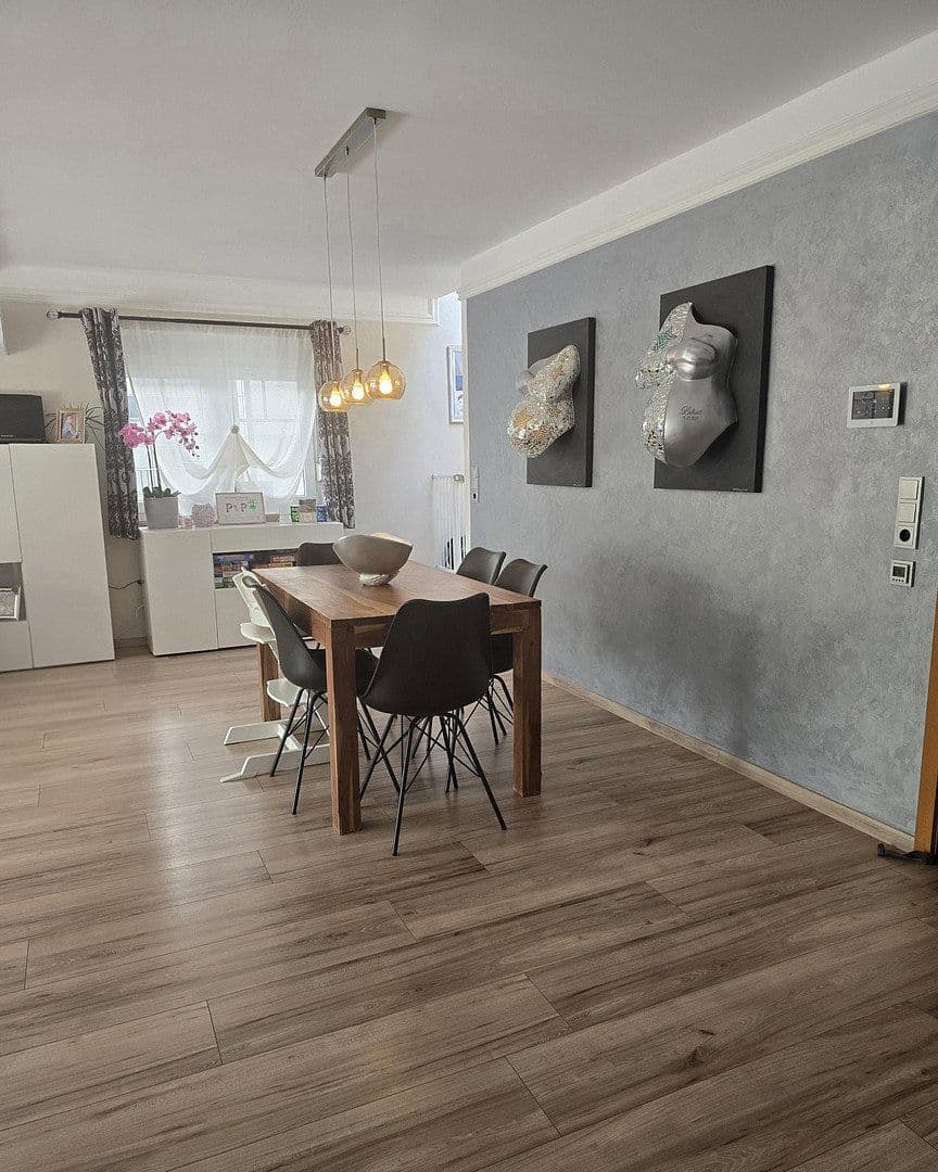 Predaj domu 176 m², pozemok 490 m², Speyerer Straße 23, Römerberg, Porýnie-Falcko Predaj domu 176 m², pozemok 490 m², Speyerer Straße 23, Römerberg, Porýnie-Falcko