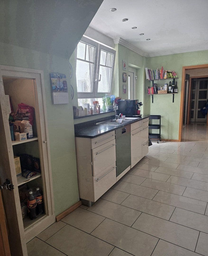 Predaj domu 176 m², pozemok 490 m², Speyerer Straße 23, Römerberg, Porýnie-Falcko Predaj domu 176 m², pozemok 490 m², Speyerer Straße 23, Römerberg, Porýnie-Falcko