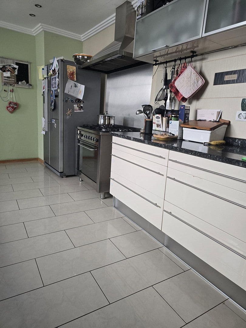 Predaj domu 176 m², pozemok 490 m², Speyerer Straße 23, Römerberg, Porýnie-Falcko Predaj domu 176 m², pozemok 490 m², Speyerer Straße 23, Römerberg, Porýnie-Falcko