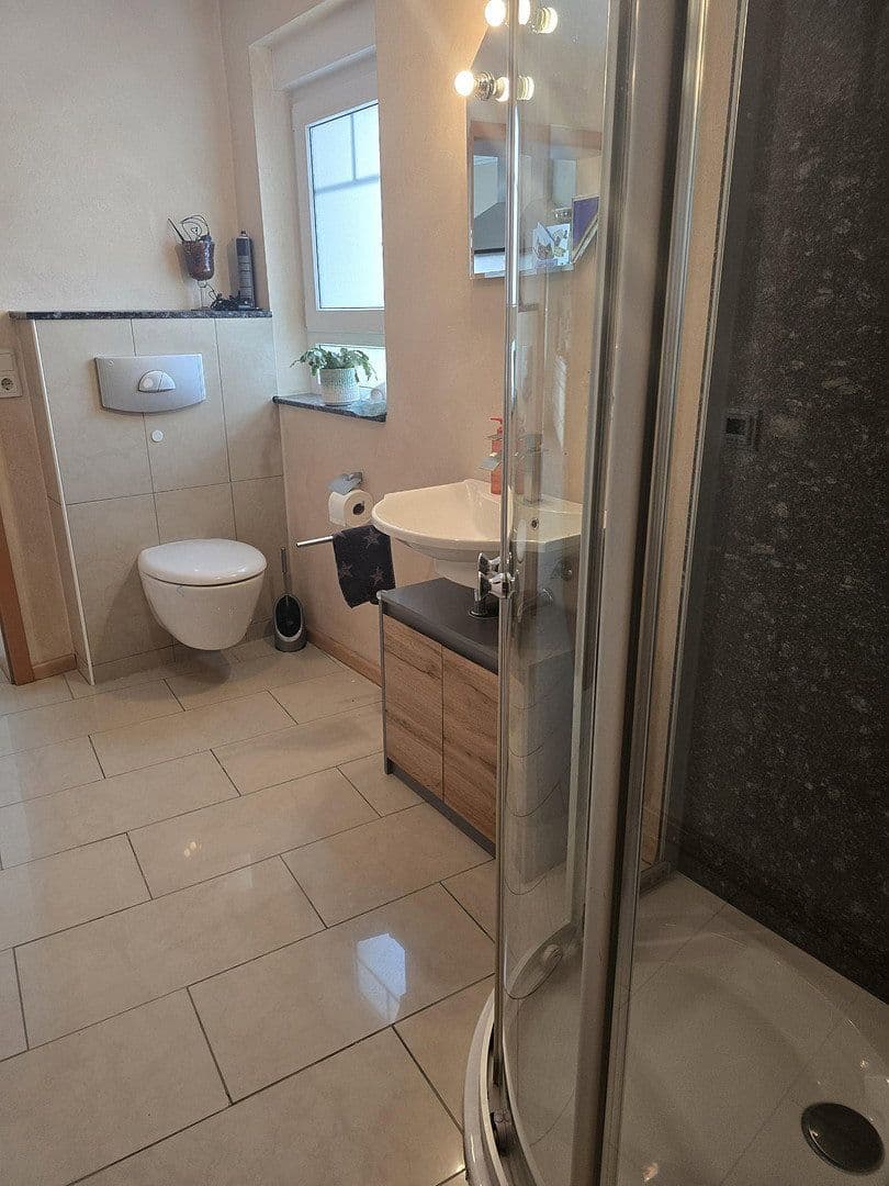 Predaj domu 176 m², pozemok 490 m², Speyerer Straße 23, Römerberg, Porýnie-Falcko Predaj domu 176 m², pozemok 490 m², Speyerer Straße 23, Römerberg, Porýnie-Falcko