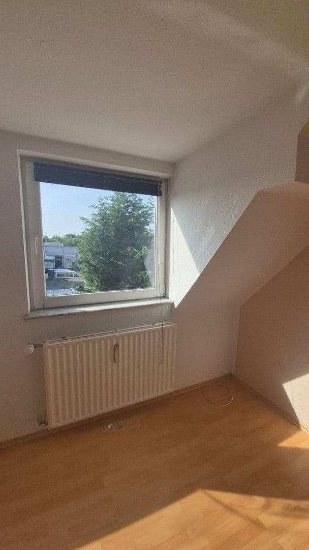 Predaj domu 220 m², pozemok 321 m², Kölner Straße 185, Frechen, Severné Porýnie - Westfálsko Predaj domu 220 m², pozemok 321 m², Kölner Straße 185, Frechen, Severné Porýnie - Westfálsko