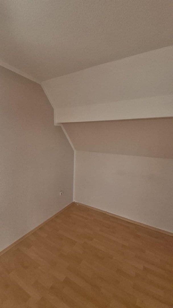 Predaj domu 220 m², pozemok 321 m², Kölner Straße 185, Frechen, Severné Porýnie - Westfálsko Predaj domu 220 m², pozemok 321 m², Kölner Straße 185, Frechen, Severné Porýnie - Westfálsko