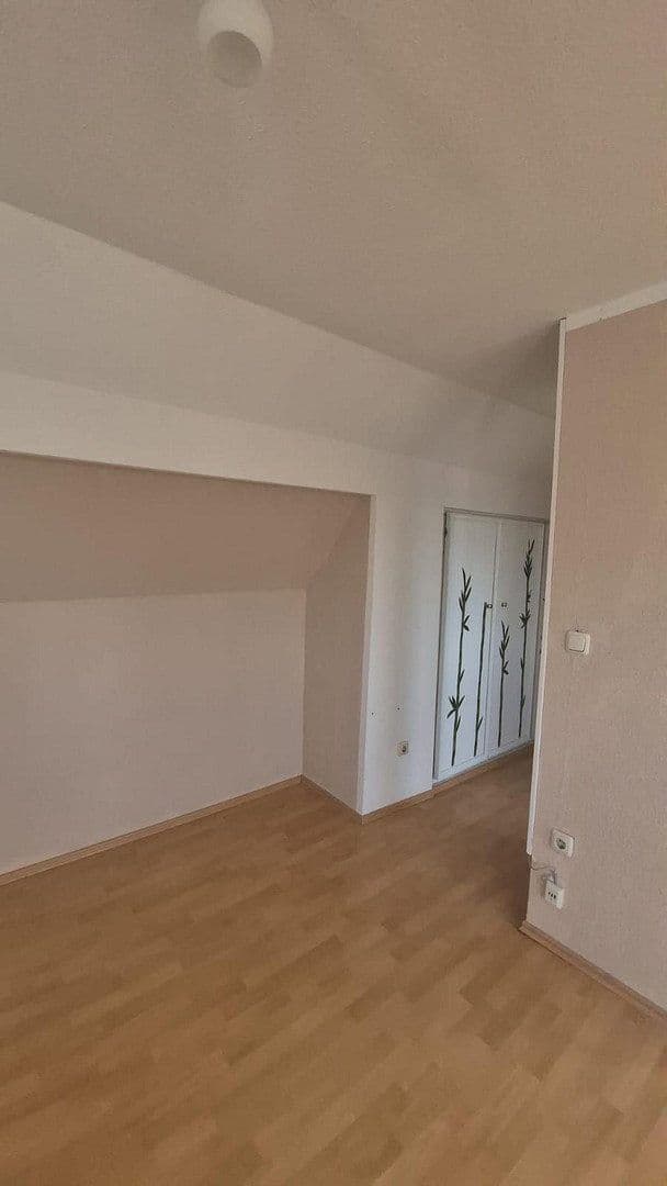 Predaj domu 220 m², pozemok 321 m², Kölner Straße 185, Frechen, Severné Porýnie - Westfálsko Predaj domu 220 m², pozemok 321 m², Kölner Straße 185, Frechen, Severné Porýnie - Westfálsko