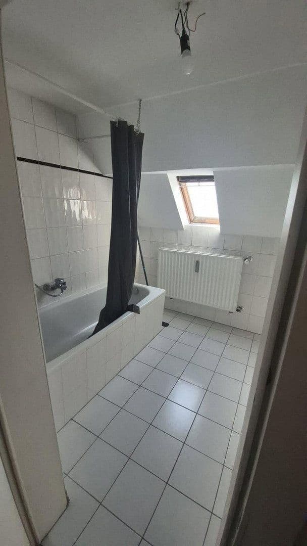 Predaj domu 220 m², pozemok 321 m², Kölner Straße 185, Frechen, Severné Porýnie - Westfálsko Predaj domu 220 m², pozemok 321 m², Kölner Straße 185, Frechen, Severné Porýnie - Westfálsko