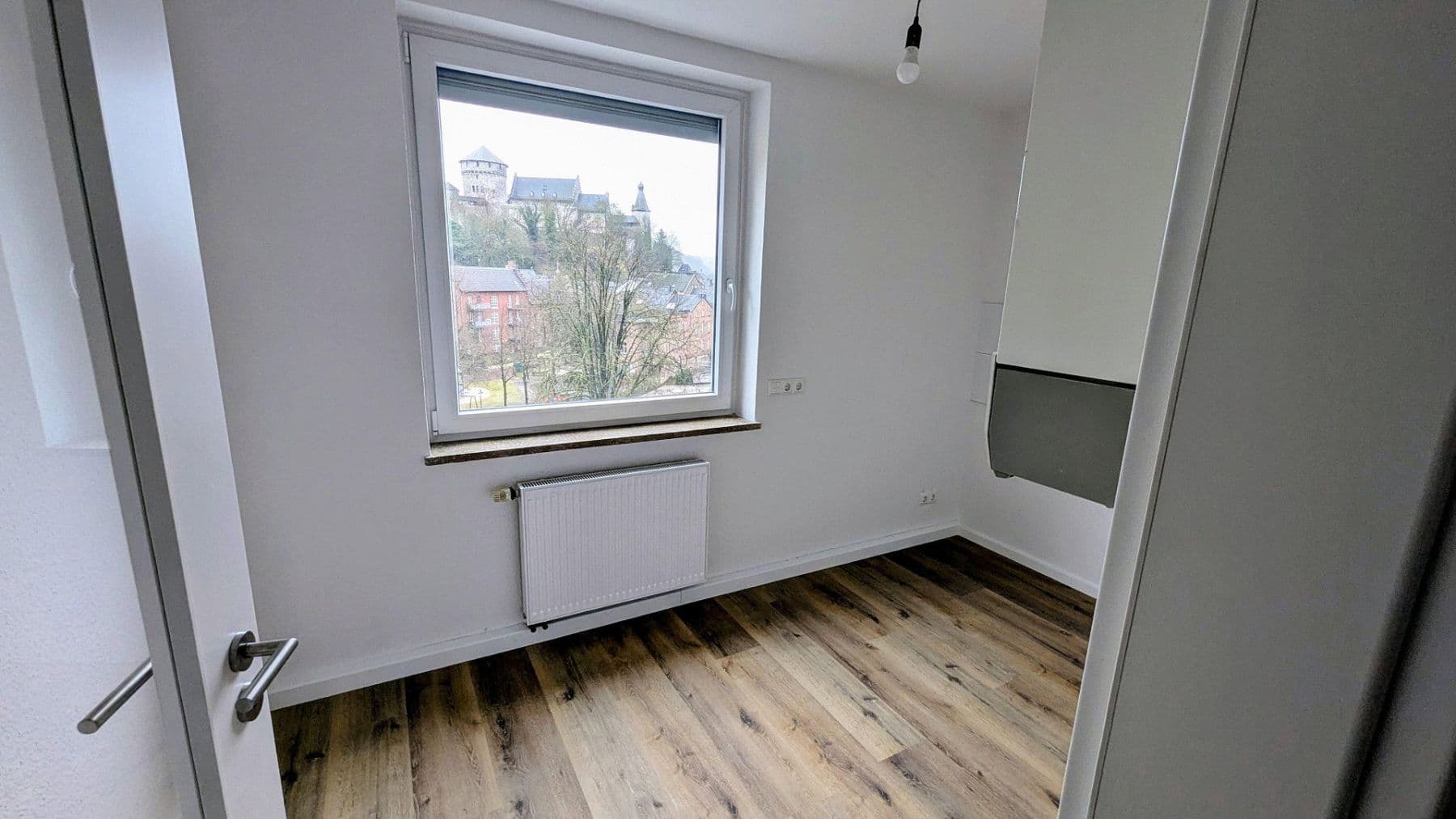 Prenájom bytu 3-izbový 65 m², Steinweg 76b, Stolberg, Severné Porýnie - Westfálsko Prenájom bytu 3-izbový 65 m², Steinweg 76b, Stolberg, Severné Porýnie - Westfálsko