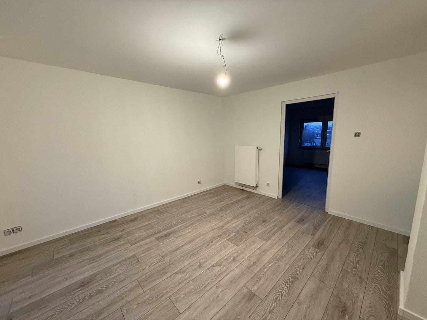 Prenájom bytu 3-izbový 65 m², Fürstenberg Straße 14, Hückeswagen, Severné Porýnie - Westfálsko Prenájom bytu 3-izbový 65 m², Fürstenberg Straße 14, Hückeswagen, Severné Porýnie - Westfálsko