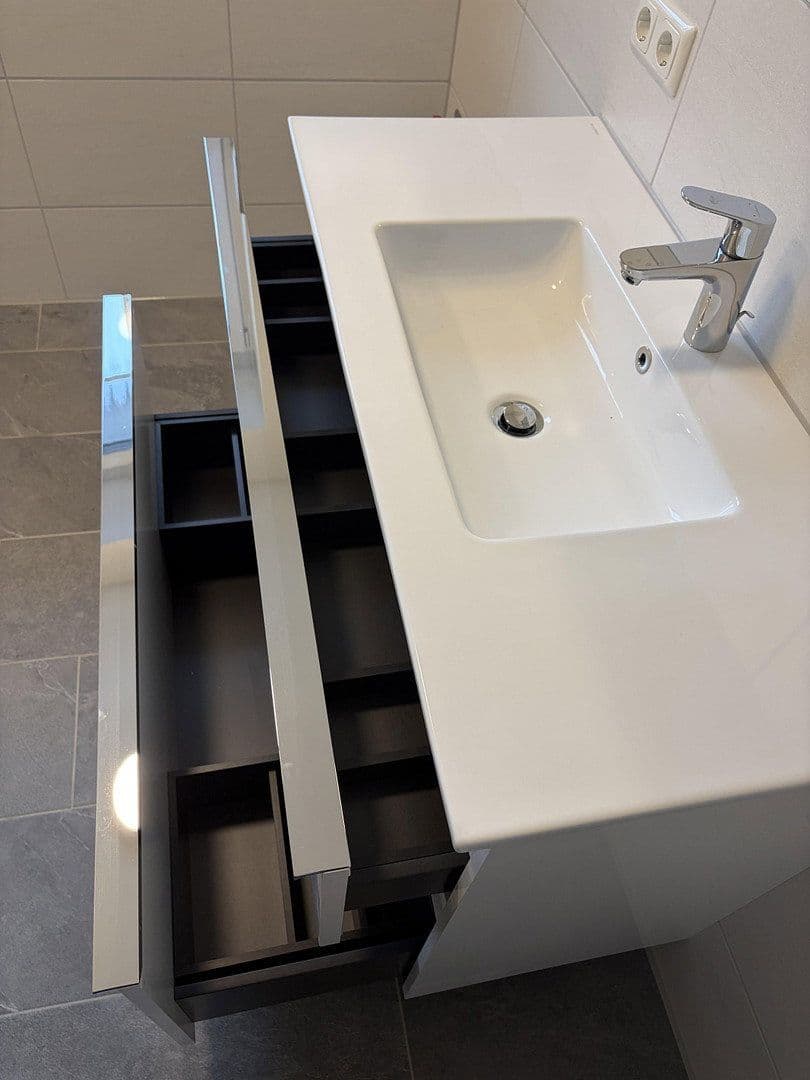 Prenájom bytu 3-izbový 88 m², Hauptstr. 6, Brackel, Dolné Sasko Prenájom bytu 3-izbový 88 m², Hauptstr. 6, Brackel, Dolné Sasko
