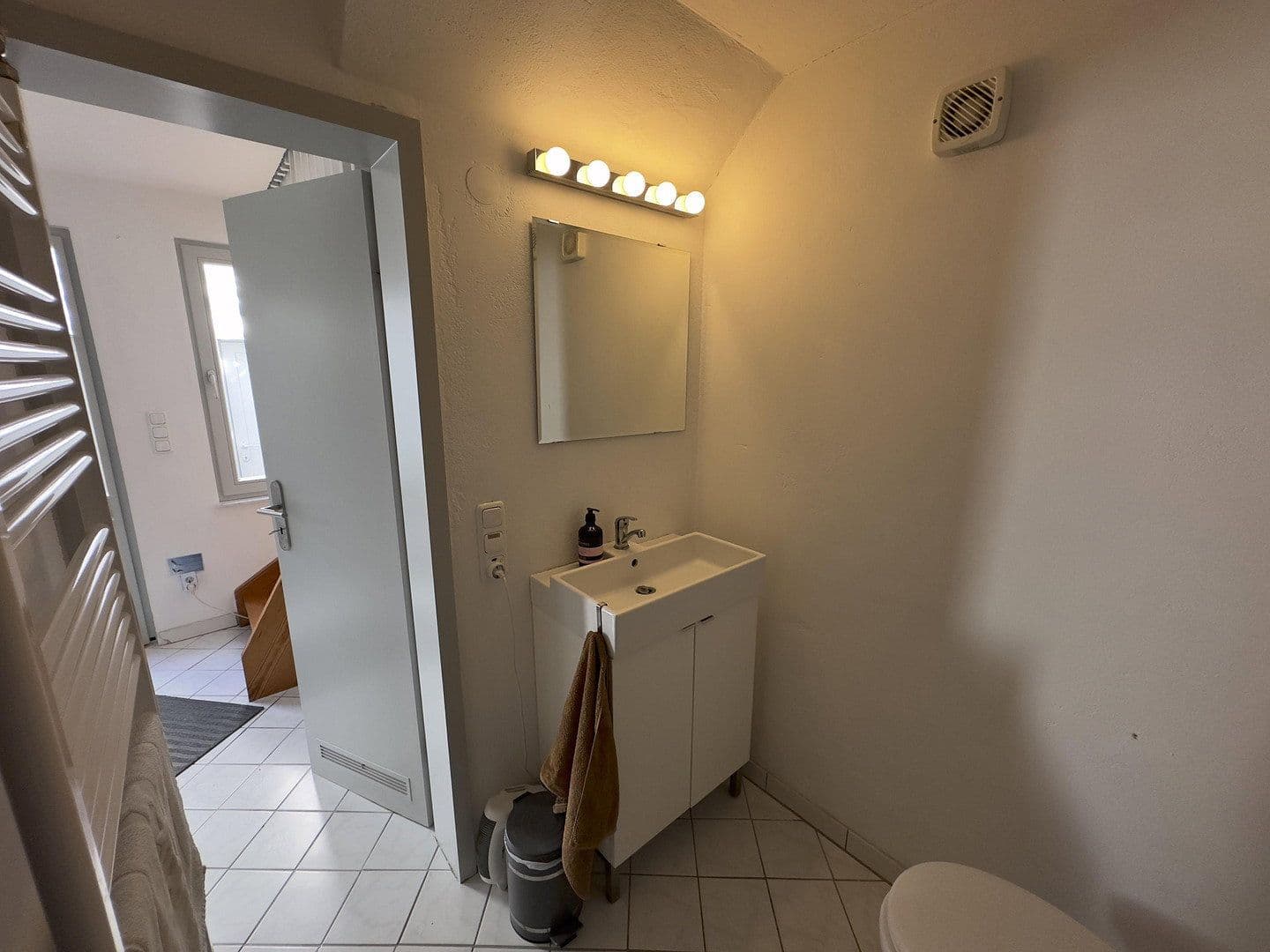 Predaj domu 93 m², pozemok 161 m², Lüneburg, Dolné Sasko Predaj domu 93 m², pozemok 161 m², Lüneburg, Dolné Sasko