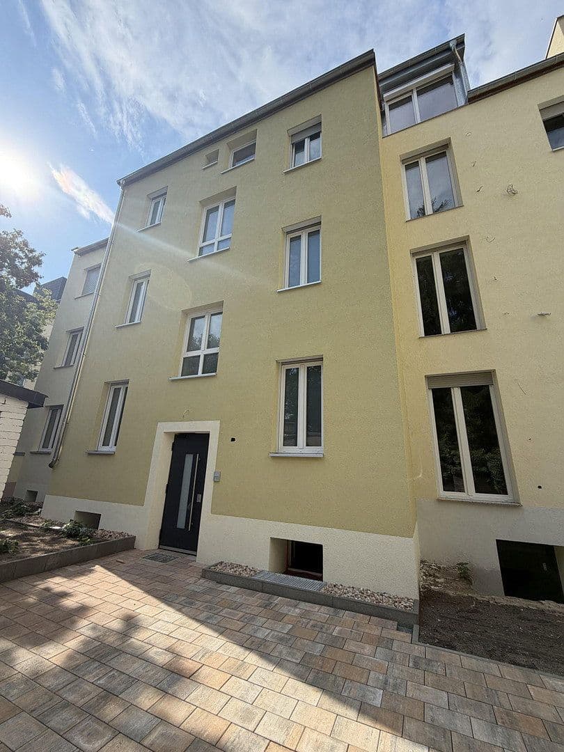 Prenájom bytu 3-izbový 70 m², Erlangerstraße 91, Fürth, Bavorsko Prenájom bytu 3-izbový 70 m², Erlangerstraße 91, Fürth, Bavorsko