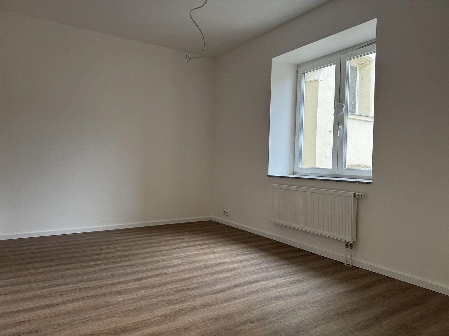 Prenájom bytu 3-izbový 70 m², Erlangerstraße 91, Fürth, Bavorsko Prenájom bytu 3-izbový 70 m², Erlangerstraße 91, Fürth, Bavorsko