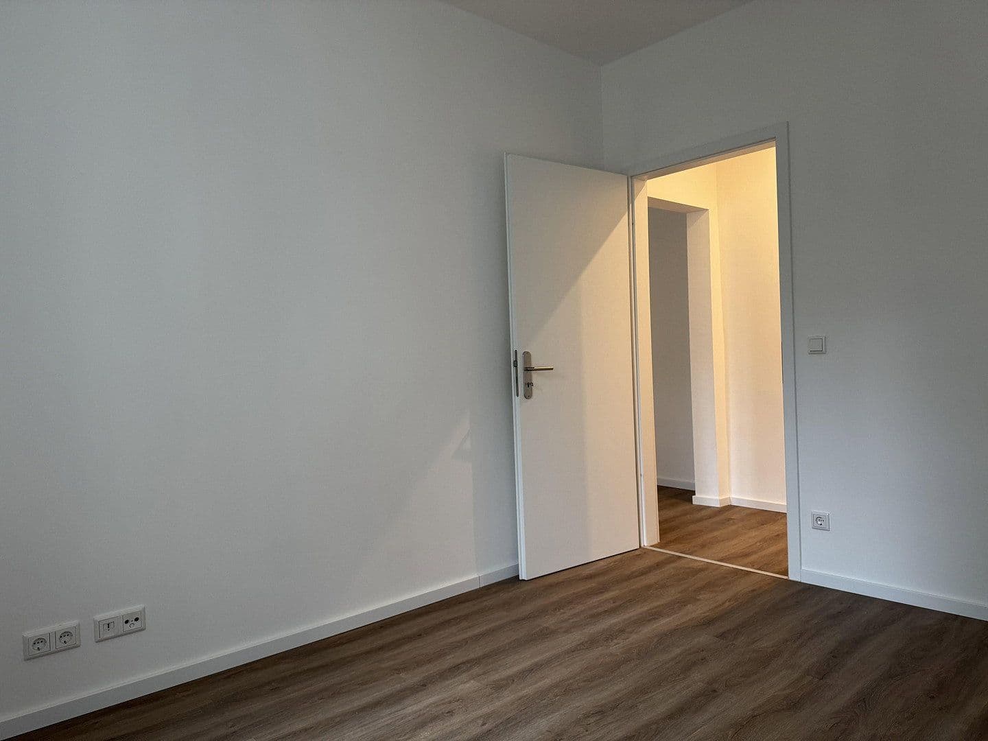 Prenájom bytu 3-izbový 70 m², Erlangerstraße 91, Fürth, Bavorsko Prenájom bytu 3-izbový 70 m², Erlangerstraße 91, Fürth, Bavorsko
