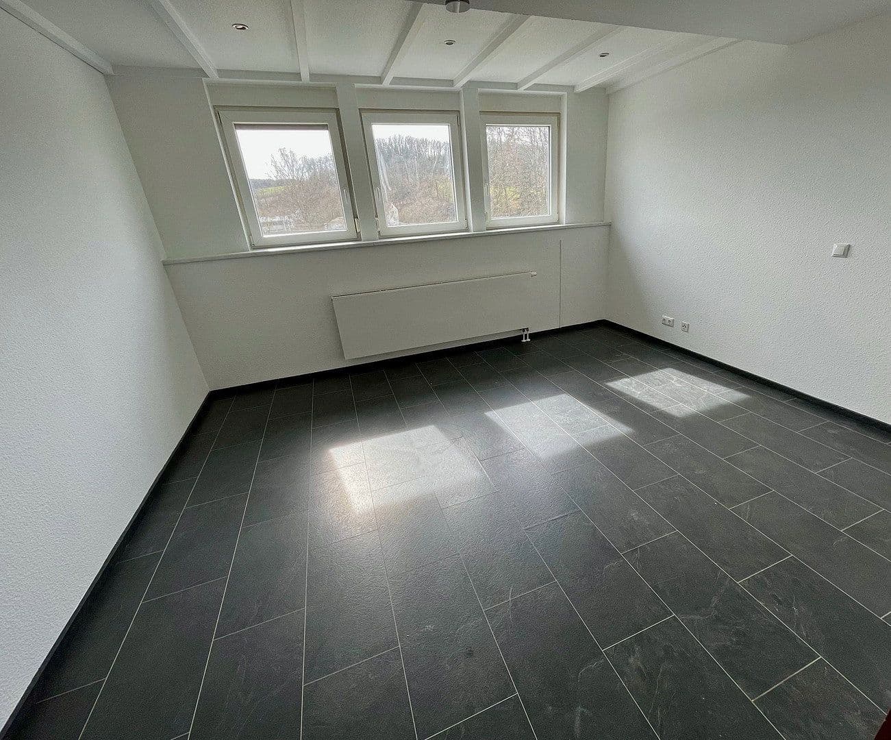 Predaj domu 3.200 m², pozemok 3.200 m², Anzhausener Str. 24, Wilnsdorf, Severné Porýnie - Westfálsko Predaj domu 3.200 m², pozemok 3.200 m², Anzhausener Str. 24, Wilnsdorf, Severné Porýnie - Westfálsko