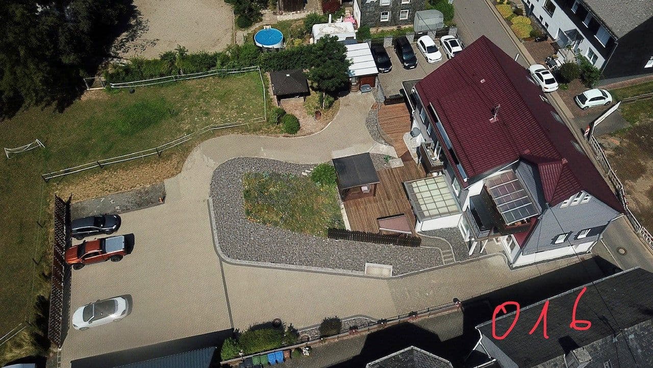 Predaj domu 3.200 m², pozemok 3.200 m², Anzhausener Str. 24, Wilnsdorf, Severné Porýnie - Westfálsko Predaj domu 3.200 m², pozemok 3.200 m², Anzhausener Str. 24, Wilnsdorf, Severné Porýnie - Westfálsko