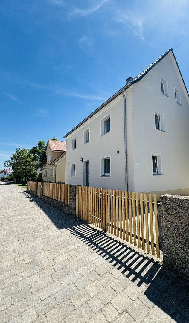 Predaj domu 180 m², pozemok 357 m², Bechhofen, Bavorsko Predaj domu 180 m², pozemok 357 m², Bechhofen, Bavorsko