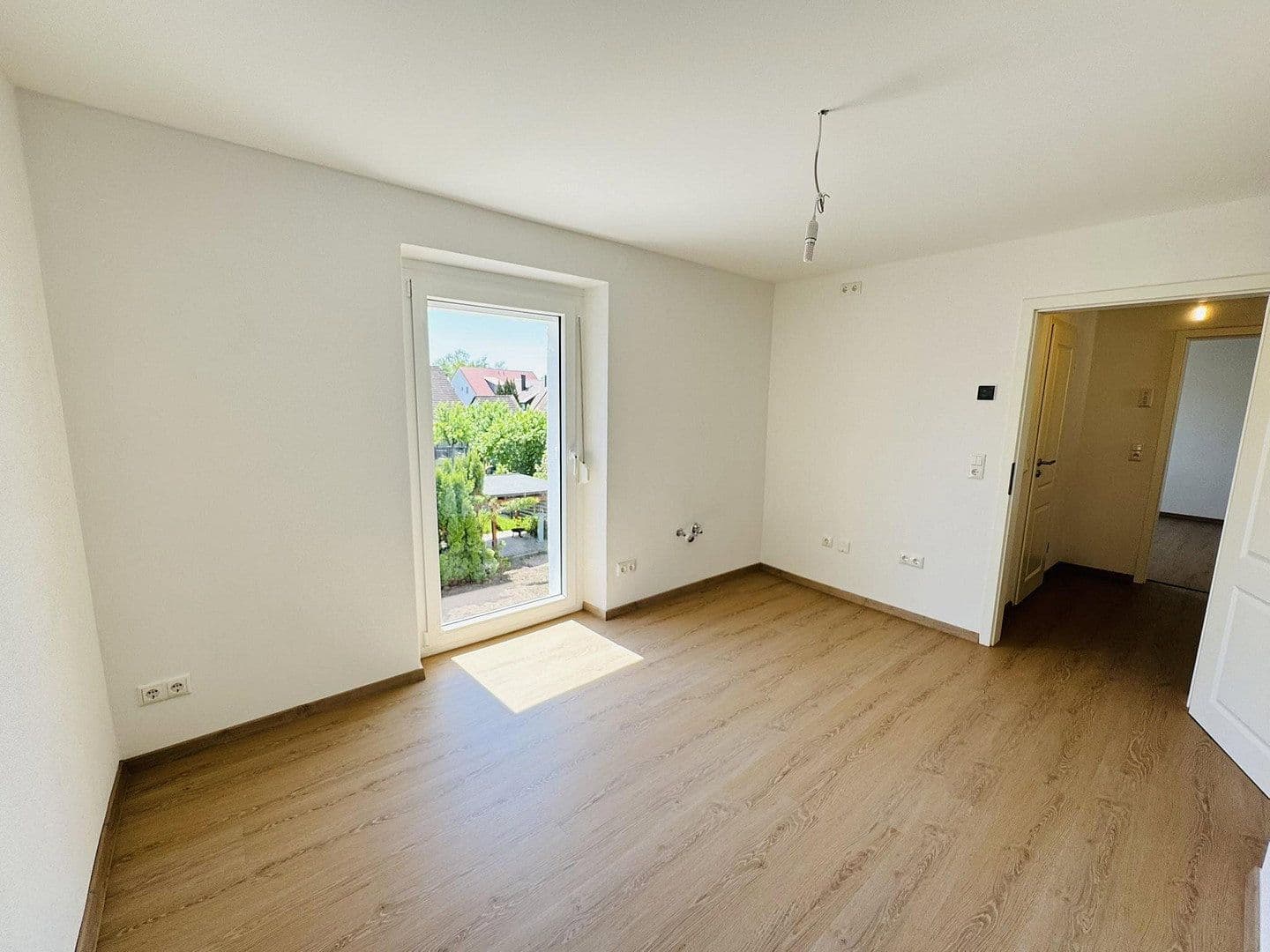 Predaj domu 180 m², pozemok 357 m², Bechhofen, Bavorsko Predaj domu 180 m², pozemok 357 m², Bechhofen, Bavorsko