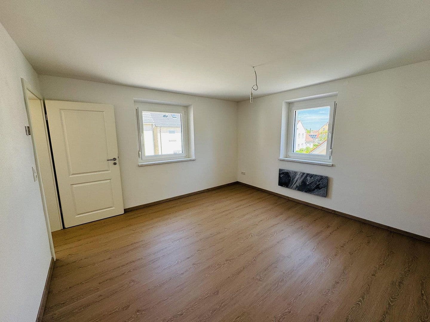 Predaj domu 180 m², pozemok 357 m², Bechhofen, Bavorsko Predaj domu 180 m², pozemok 357 m², Bechhofen, Bavorsko