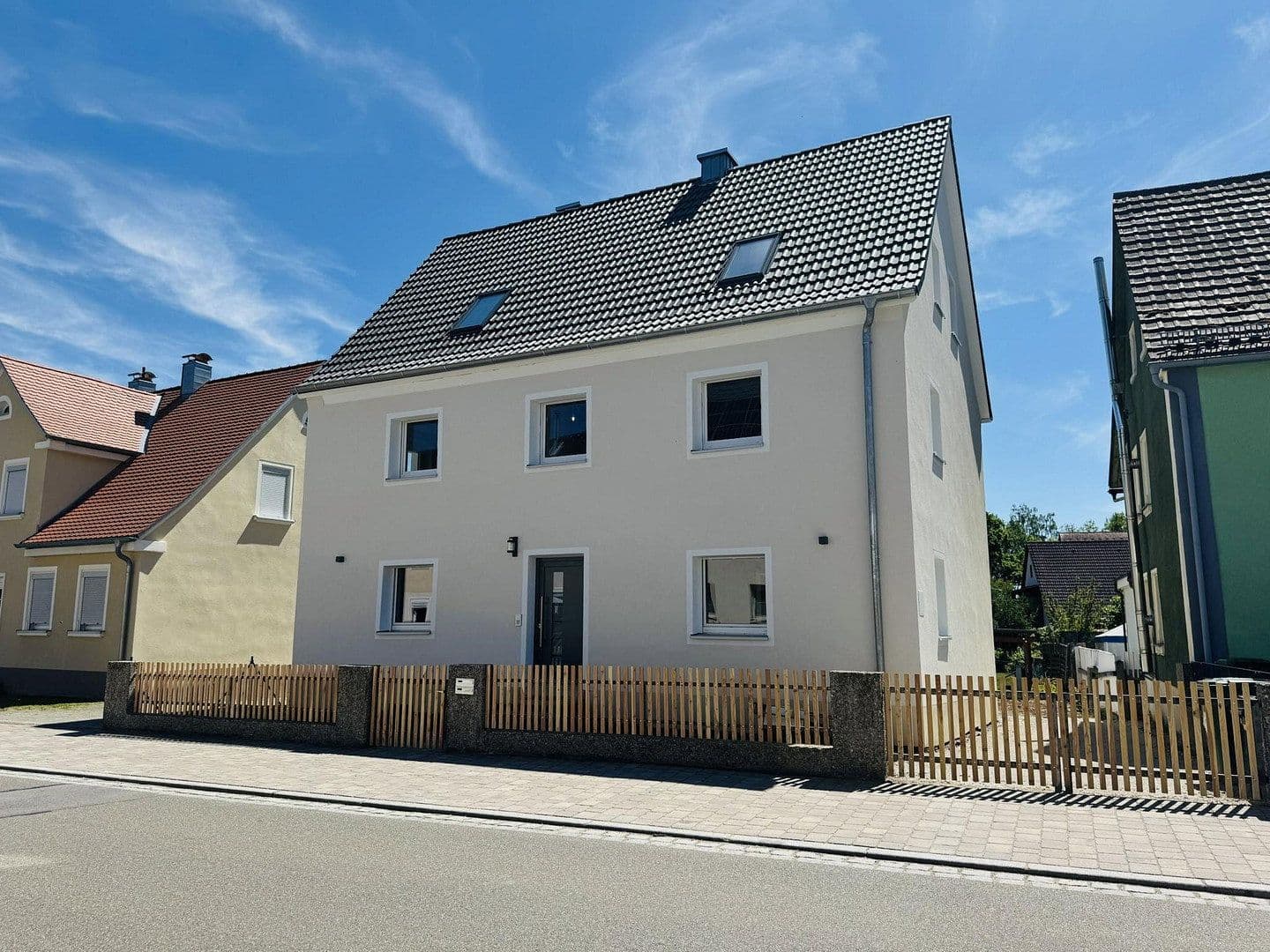 Predaj domu 180 m², pozemok 357 m², Bechhofen, Bavorsko Predaj domu 180 m², pozemok 357 m², Bechhofen, Bavorsko