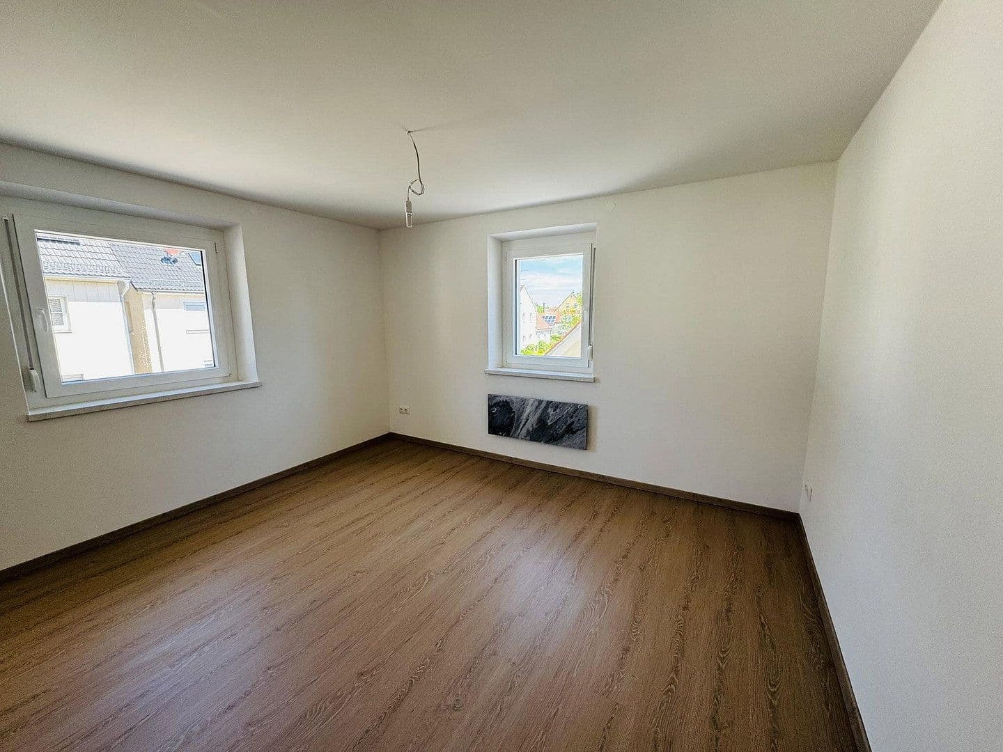 Predaj domu 180 m², pozemok 357 m², Bechhofen, Bavorsko Predaj domu 180 m², pozemok 357 m², Bechhofen, Bavorsko