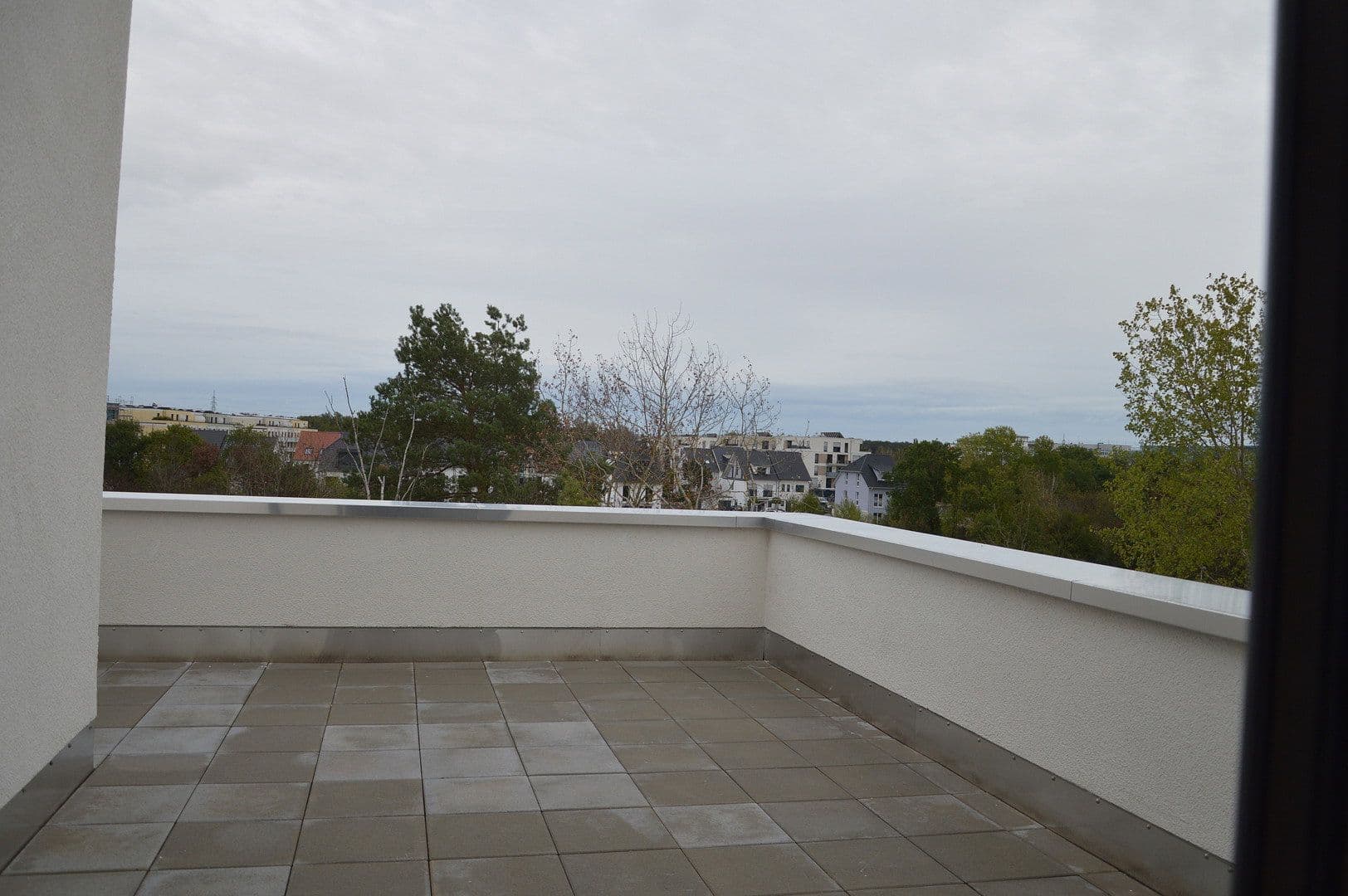 Prenájom bytu 3-izbový 97 m², Anny-Schlemm-Str. 7, Neu-Isenburg, Hesensko Prenájom bytu 3-izbový 97 m², Anny-Schlemm-Str. 7, Neu-Isenburg, Hesensko
