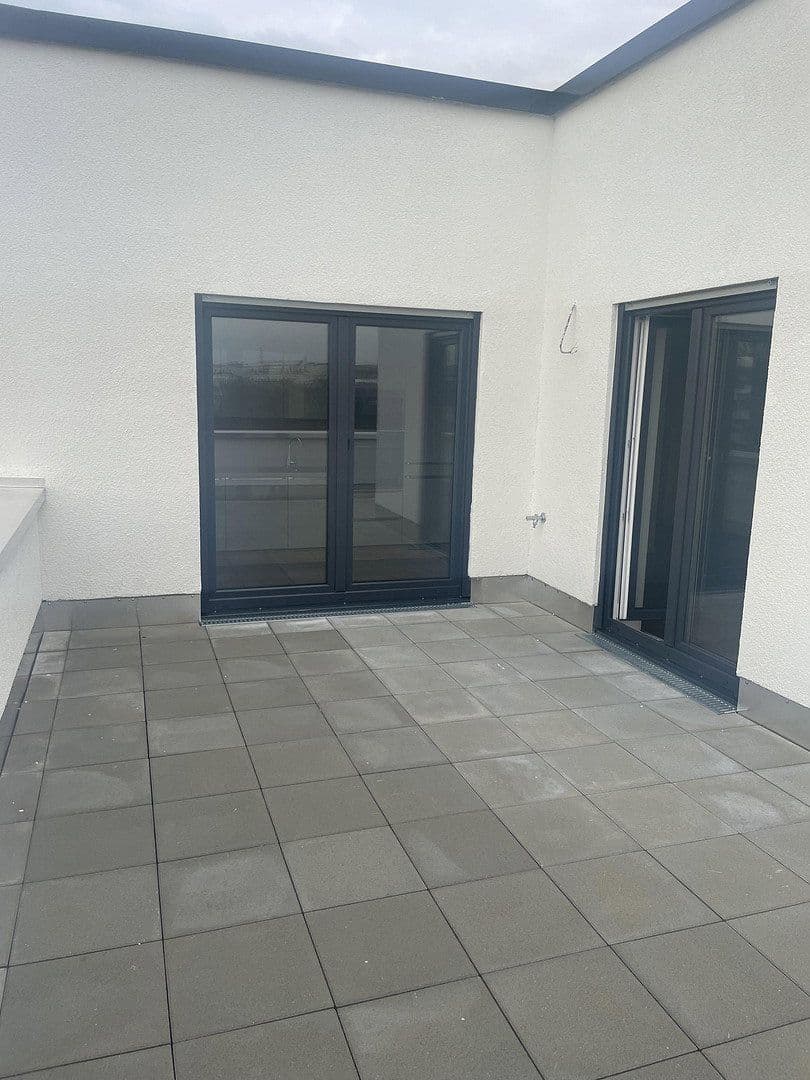 Prenájom bytu 3-izbový 97 m², Anny-Schlemm-Str. 7, Neu-Isenburg, Hesensko Prenájom bytu 3-izbový 97 m², Anny-Schlemm-Str. 7, Neu-Isenburg, Hesensko