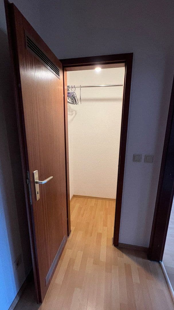 Prenájom bytu 2-izbový 48 m², Karlsruhe-Waldstadt, Bádensko-Wurttembersko Prenájom bytu 2-izbový 48 m², Karlsruhe-Waldstadt, Bádensko-Wurttembersko