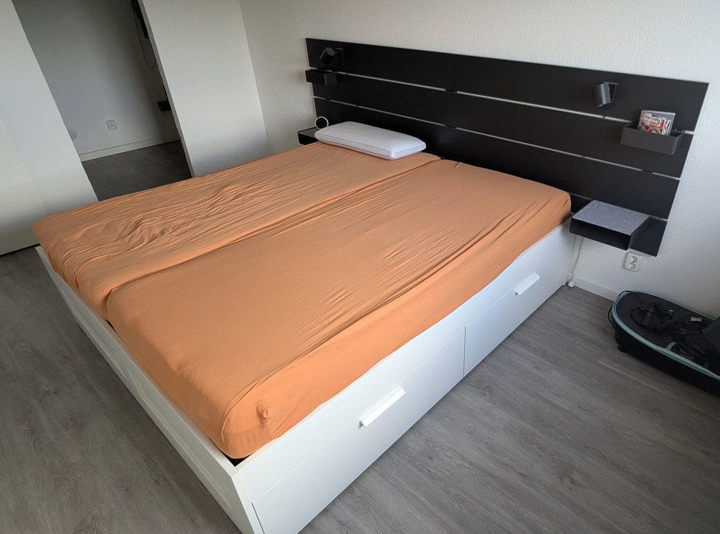 Prenájom bytu 2-izbový 60 m², Hamburg, Hamburg Prenájom bytu 2-izbový 60 m², Hamburg, Hamburg