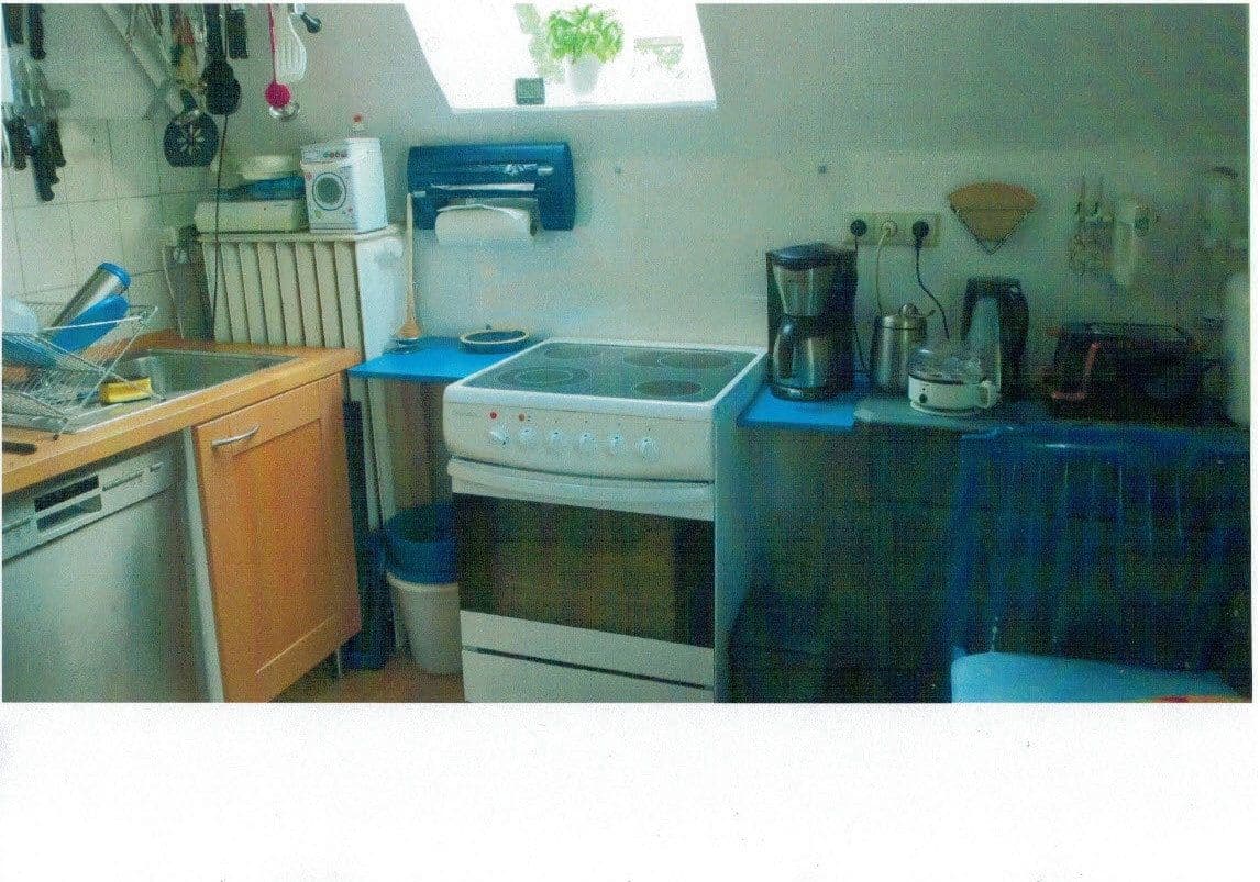 Prenájom bytu 4-izbový 83 m², Göttingen, Dolné Sasko Prenájom bytu 4-izbový 83 m², Göttingen, Dolné Sasko