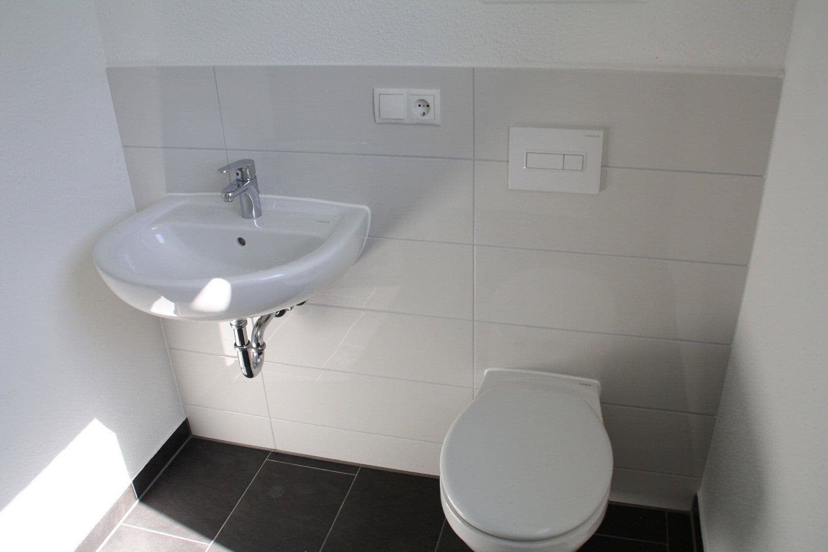 Prenájom bytu 3-izbový 70 m², Albert-Einstein-Str. 7a, Rostock, Meklenbursko-Predpomoransko Prenájom bytu 3-izbový 70 m², Albert-Einstein-Str. 7a, Rostock, Meklenbursko-Predpomoransko