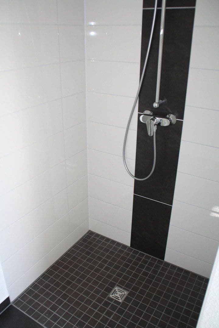 Prenájom bytu 3-izbový 70 m², Albert-Einstein-Str. 7a, Rostock, Meklenbursko-Predpomoransko Prenájom bytu 3-izbový 70 m², Albert-Einstein-Str. 7a, Rostock, Meklenbursko-Predpomoransko