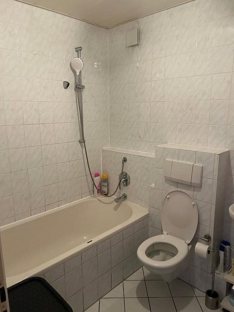 Prenájom bytu 4-izbový 95 m², Rodgau, Hesensko Prenájom bytu 4-izbový 95 m², Rodgau, Hesensko