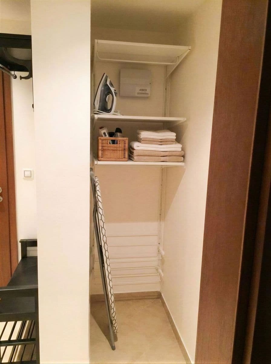 Prenájom bytu 35 m², Olšanská e, Praha, Praha Prenájom bytu 35 m², Olšanská e, Praha, Praha