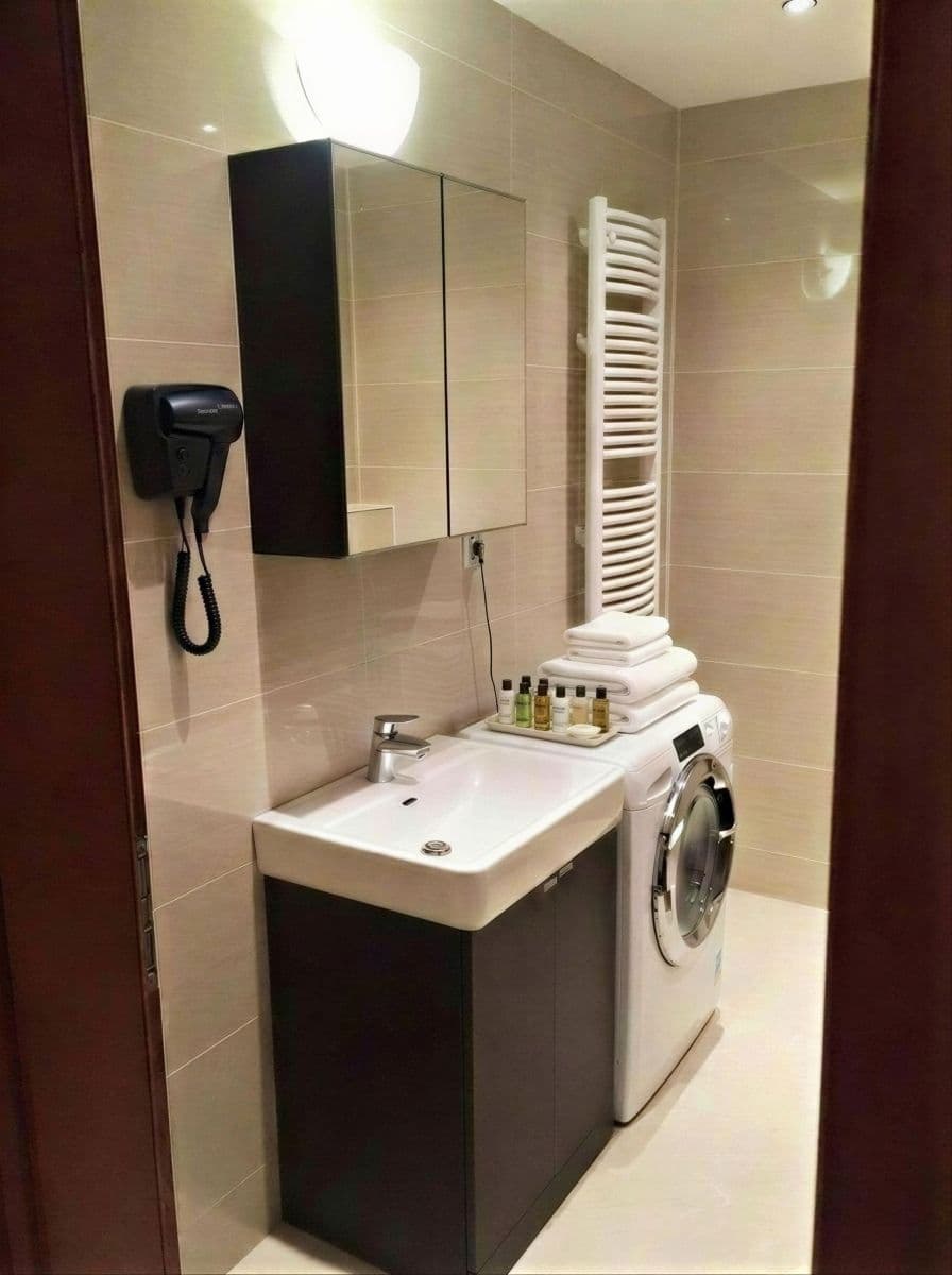 Prenájom bytu 35 m², Olšanská e, Praha, Praha Prenájom bytu 35 m², Olšanská e, Praha, Praha